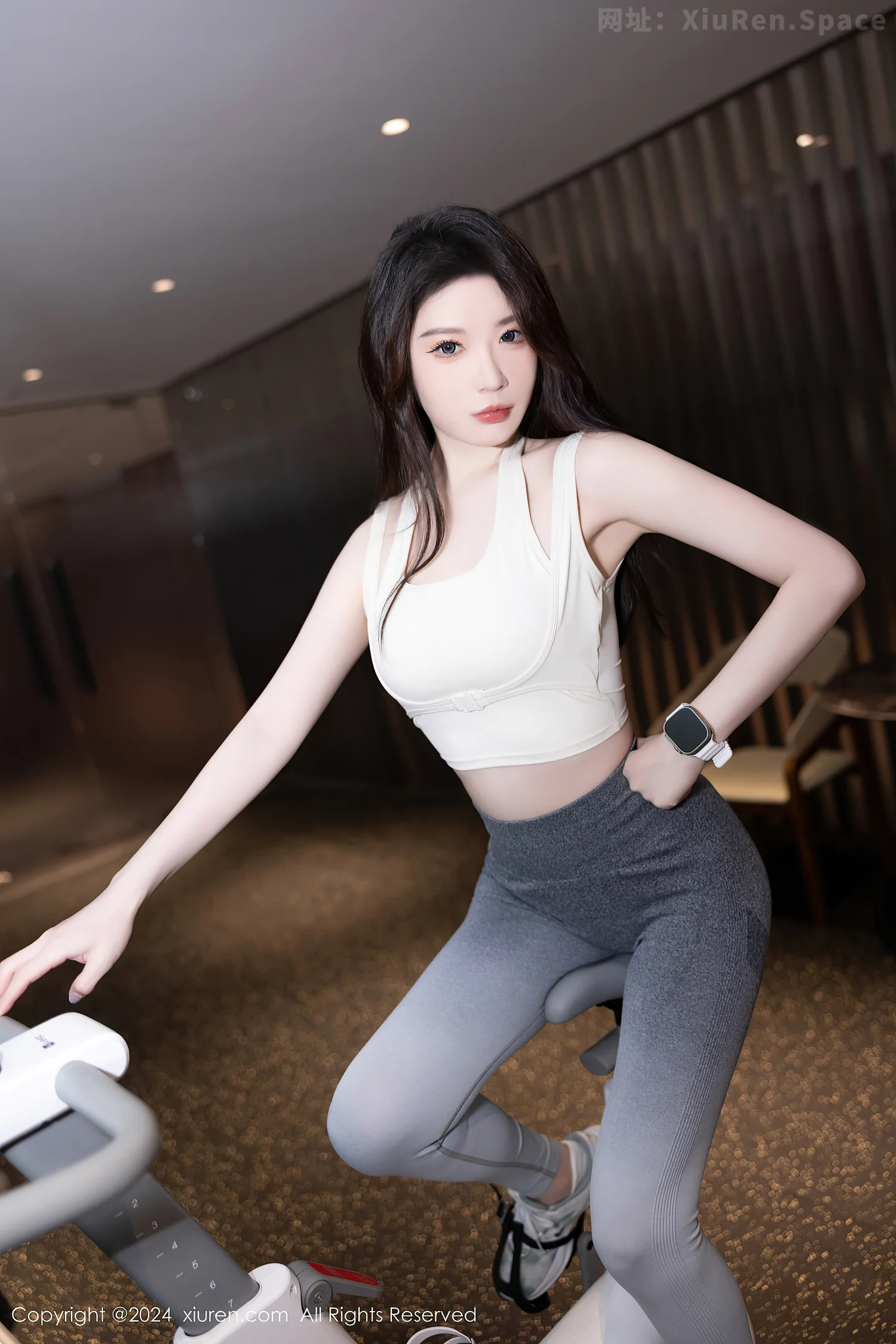 图片[4]-[XiuRen秀人网]VOL.8767 模特梦心玥性感灰色瑜伽裤+黑色情趣内衣秀高挑曼妙身姿迷人写真86P-秀人网官方网站